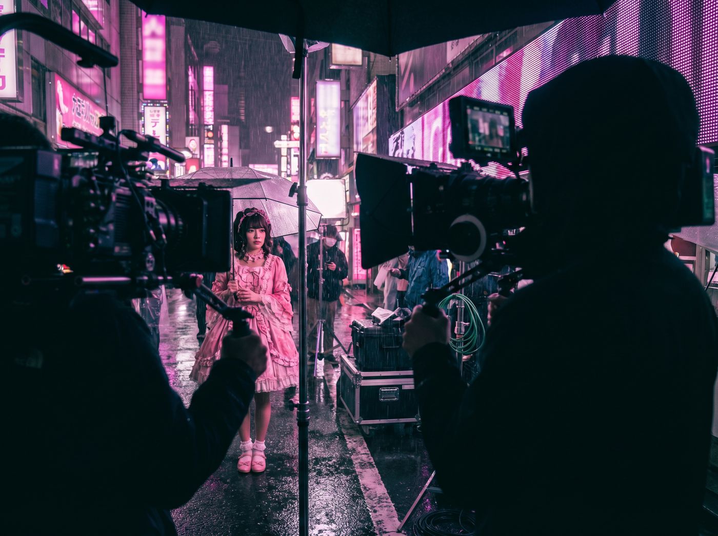 陈美娇 美少女写真视频《霓虹雨夜》4K封面